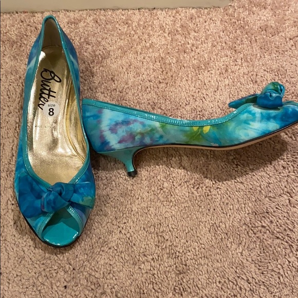 Butter Shoes - Butter Italy kitten heels blue 8